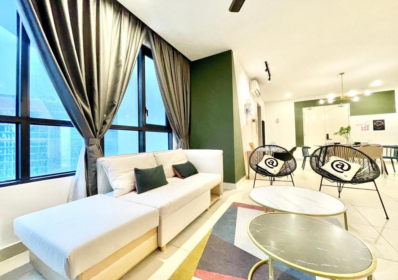 Kl Gateway Premium Residences By Moka Куала Лумпур Екстериор снимка