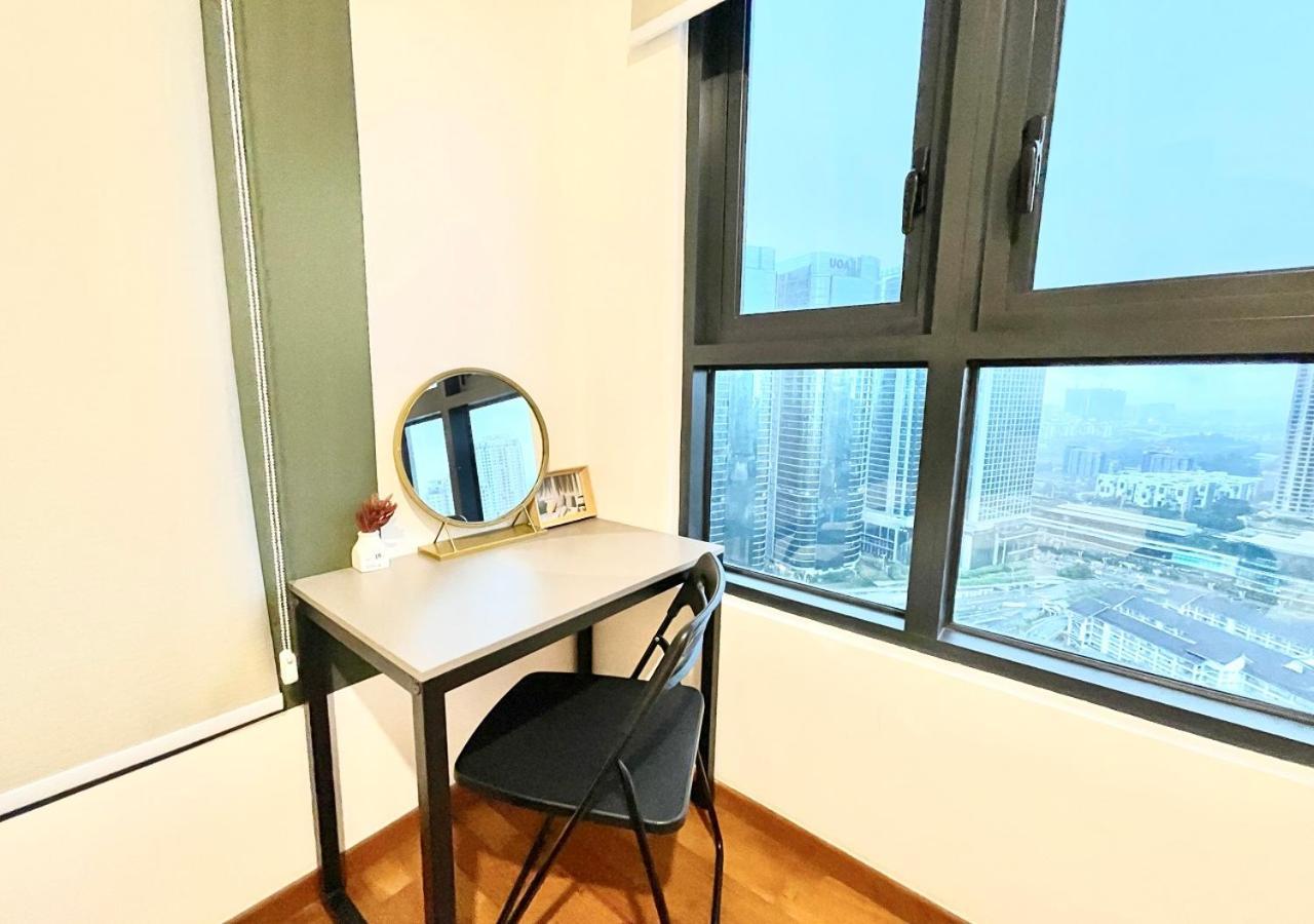 Kl Gateway Premium Residences By Moka Куала Лумпур Екстериор снимка