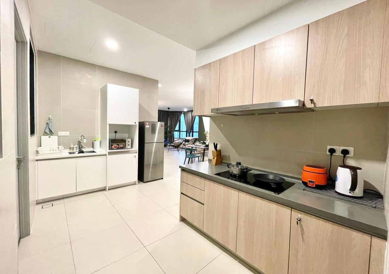 Kl Gateway Premium Residences By Moka Куала Лумпур Екстериор снимка