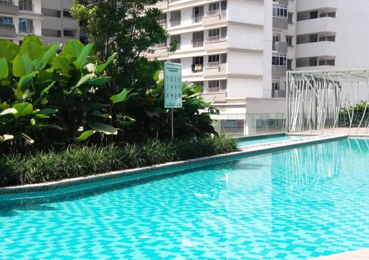 Kl Gateway Premium Residences By Moka Куала Лумпур Екстериор снимка